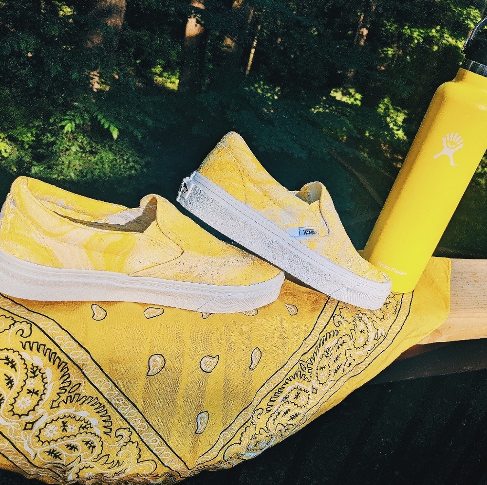 💛 CUSTOM Marble Slip-On Vans 💛